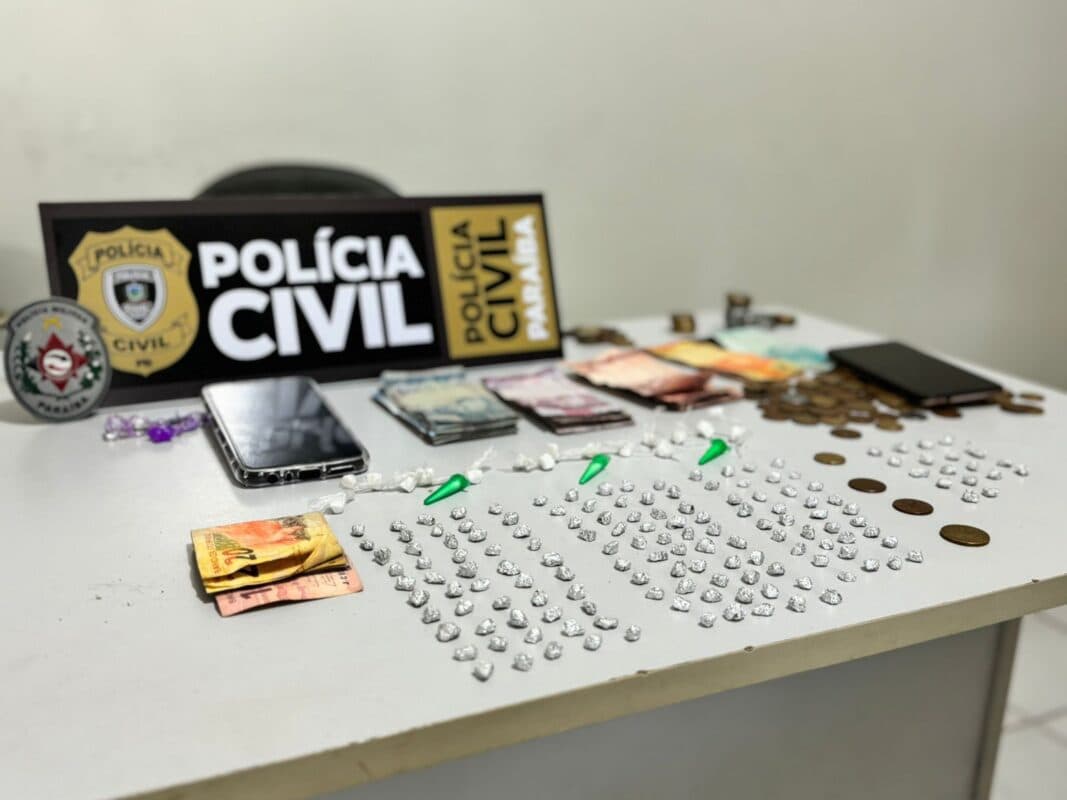 Adolescente é apreendido e duas mulheres são presas em operação contra o tráfico de drogas em Coremas
