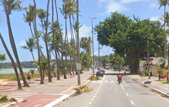 Homem é baleado ao reagir a assalto na praia do Cabo Branco