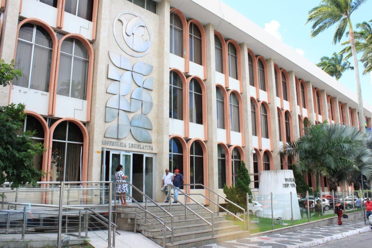 Assembleia Legislativa da Paraíba prepara novo concurso público para 2026, anuncia Adriano Galdino