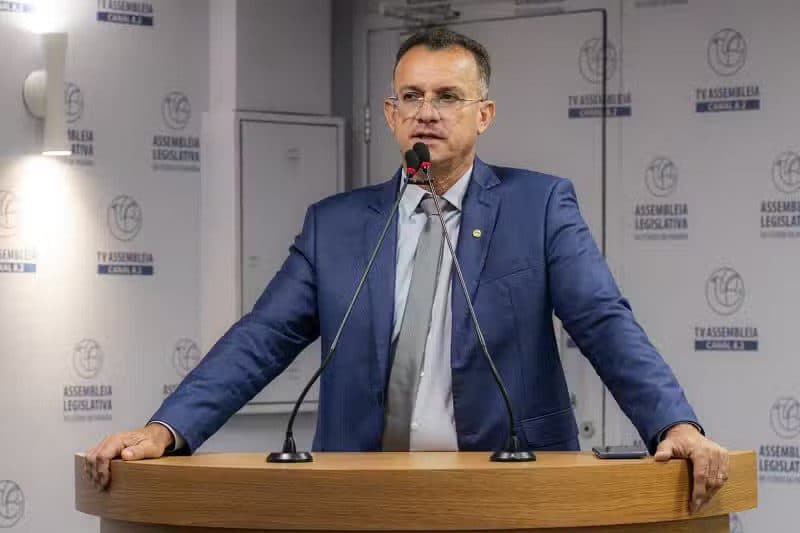 Após PGR pedir condenação de Bolsonaro, Sargento Neto diz que "perseguição política se instalou no Brasil"