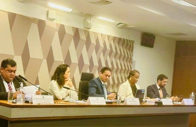 Especialistas divergem sobre obrigação de municípios terem procuradores