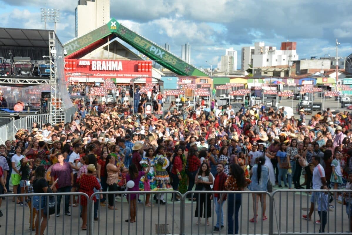 Recordes do Maior Quadrilhão Junino e Maior Bolo de Milho do Mundo devem ser quebrados hoje, em Campina Grande