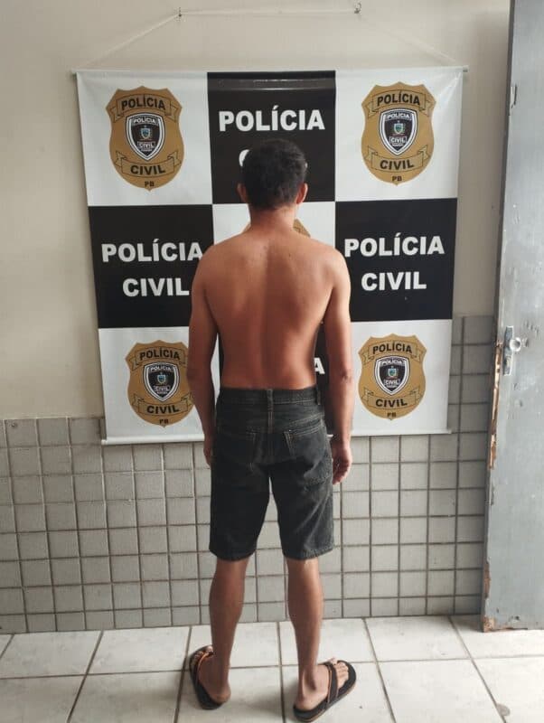 Homem é preso após matar irmão com golpes de facão em Cuitegi