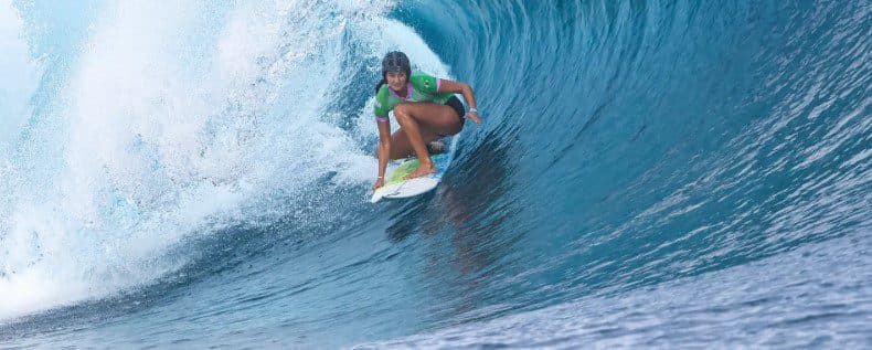 Estreante em Teahupo´o, Luana Silva vence e se classifica para as oitavas de final dos Jogos Olímpicos 2024