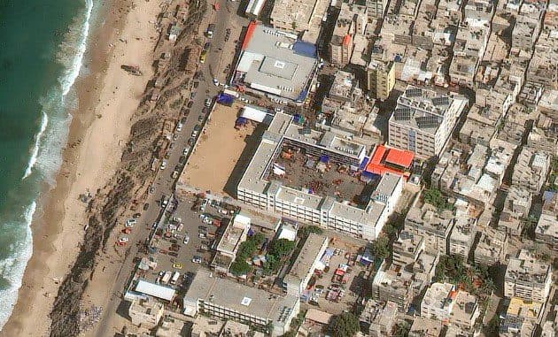 Militares israelenses atacam escola no centro de Gaza; 30 palestinos morreram