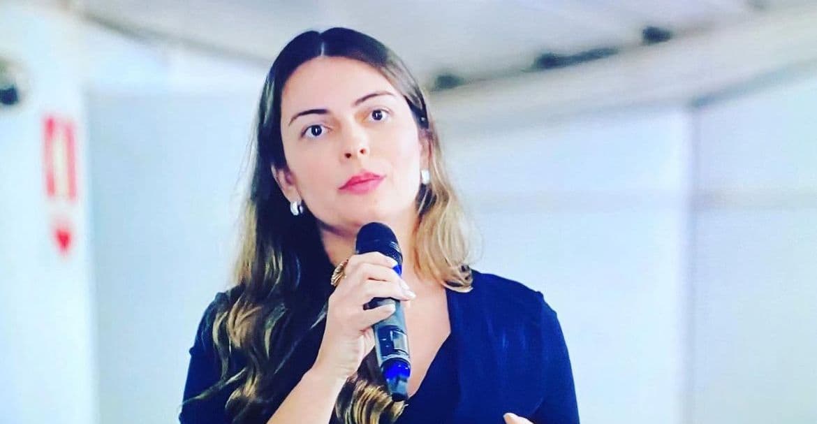 Oficializada como pré-candidata a vice-prefeita, Amanda Rodrigues diz que vai compor chapa "com muito orgulho"