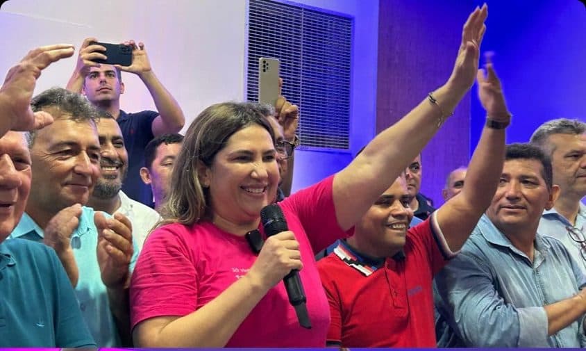 Ação na Justiça pede que Corrinha Delfino devolva dinheiro recebido ilegalmente com uso de diploma falso em Cajazeiras