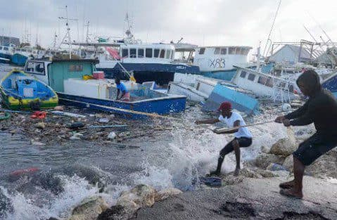 Furacão Beryl chegará muito mais forte à Jamaica nas próximas horas após deixar 7 mortos no Caribe