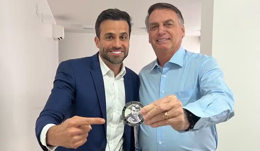 Marçal e Bolsonaro trocam farpas e candidato pede dinheiro de volta: 'Se não existe nós, que seja mais claro'