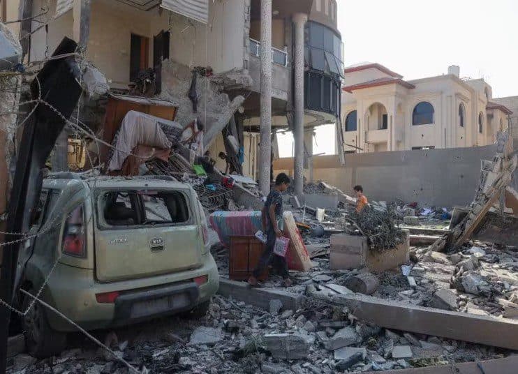 Israel faz novos bombardeios em Gaza na véspera de nova rodada de negociações de trégua