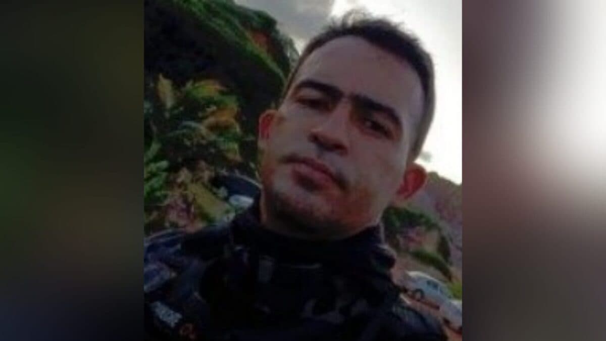 Policial da Rotam da Paraíba, que morreu em acidente na BR-230, é homenageado com 'medalha cruz de sangue'