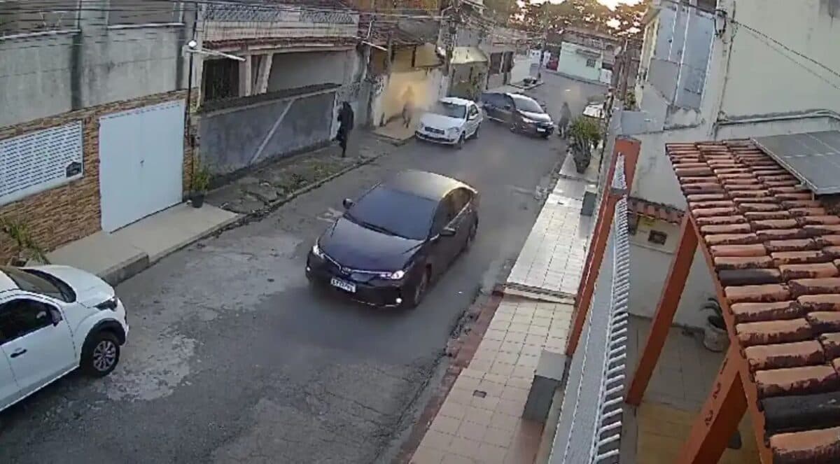 VÍDEO: capitão da PM é atacado com mais de 50 tiros e sobrevive