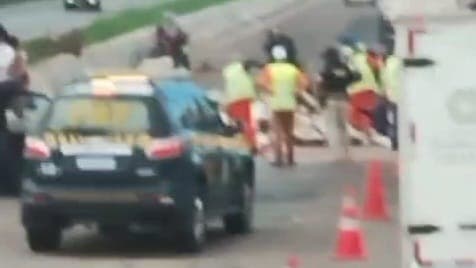 Interdição na BR-101 causa congestionamento de mais de 5 quilômetros entre João Pessoa e Recife