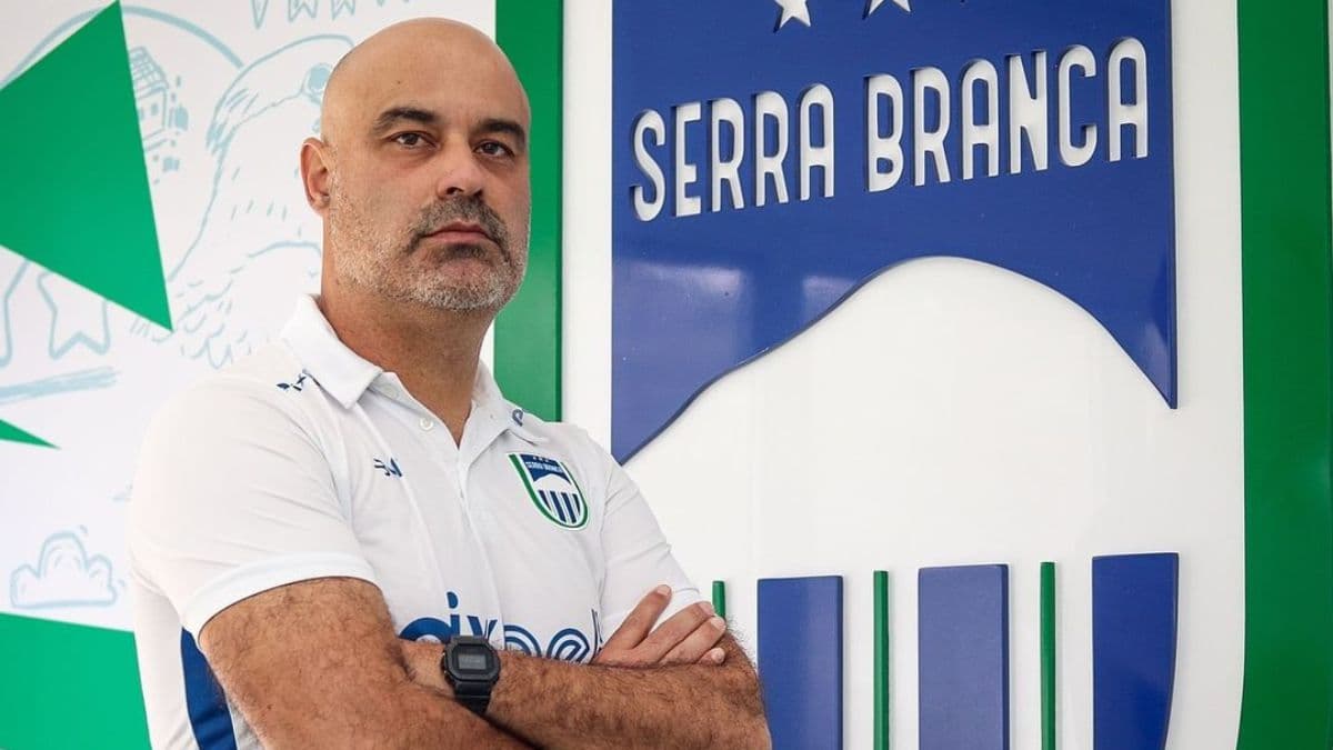Após derrota para o Treze, Serra Branca anuncia saída do técnico Cristian de Souza
