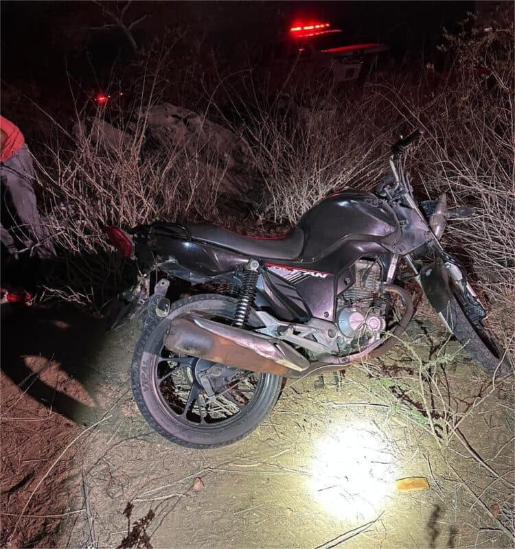 Mulher morre e três pessoas ficam feridas em acidente de moto na PB-200 em Santo André