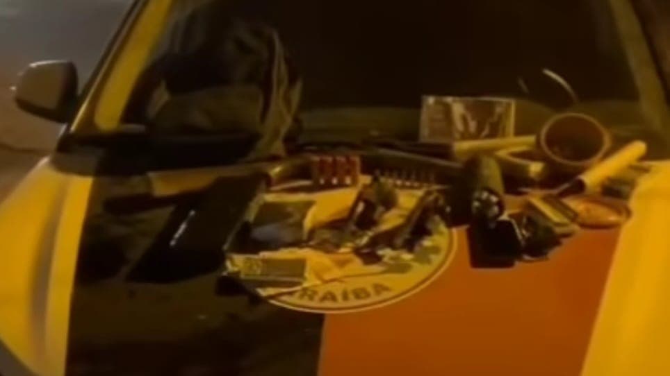 Polícia prende dupla e apreende armas e drogas em São Bento