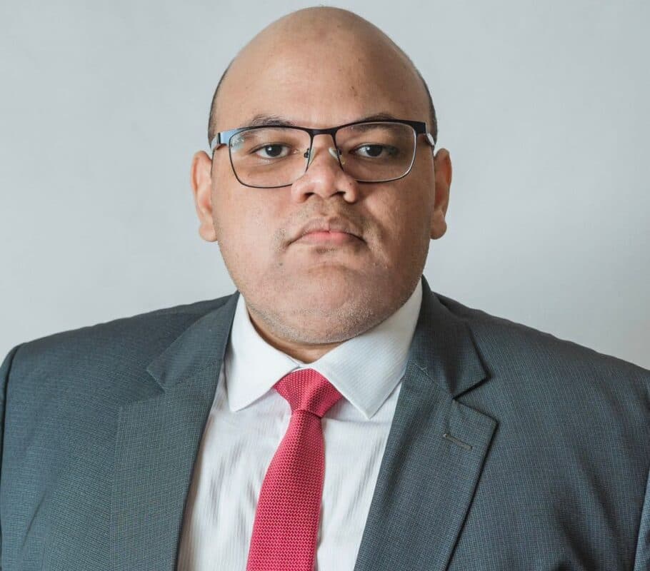 “Sem parentes importantes”