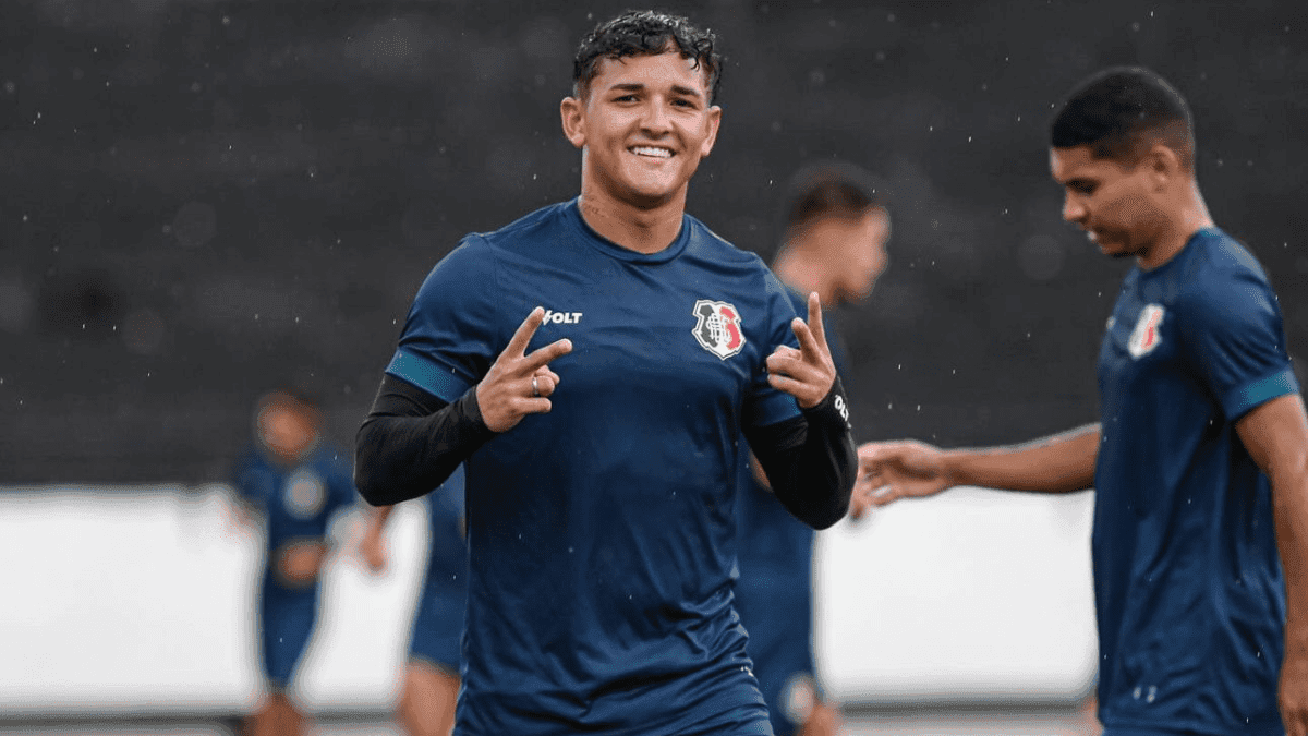 Nacional de Patos anuncia a contratação do volante Carlos Henrique, ex-Santa Cruz