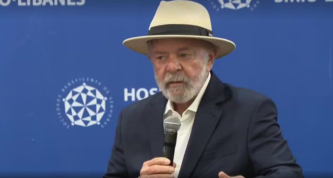 Após alta hospitalar, Lula se emociona e diz que está 'voltando para casa tranquilo'