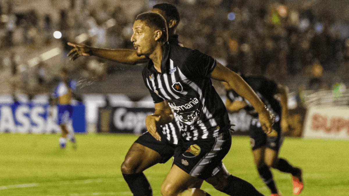 Jogadores do Botafogo-PB celebram avanço na pré-Copa do Nordeste