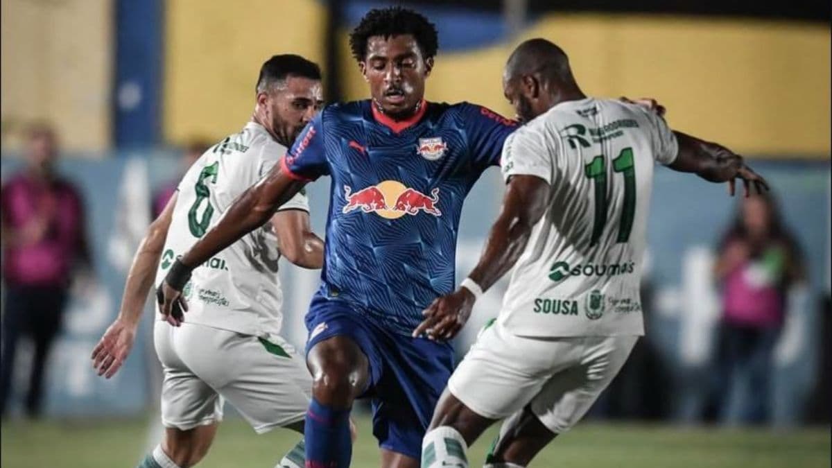 Sousa fará representação formal contra arbitragem de jogo na Copa do Brasil: "Aberração"