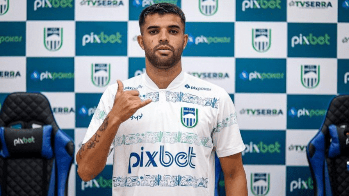 Serra Branca anuncia a contratação do atacante Charles, ex-Sousa