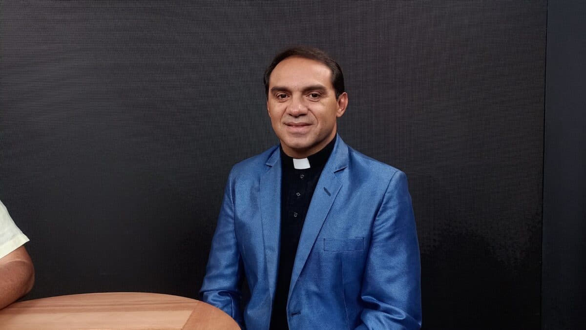 'Celebra João Pessoa': após ser incluso na programação, Padre Nilson diz que se apresentar com Frei Gilson é "gratificante"