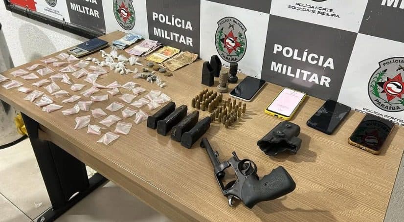 Grupo é preso com drogas, armas e munições no Bairro das Indústrias