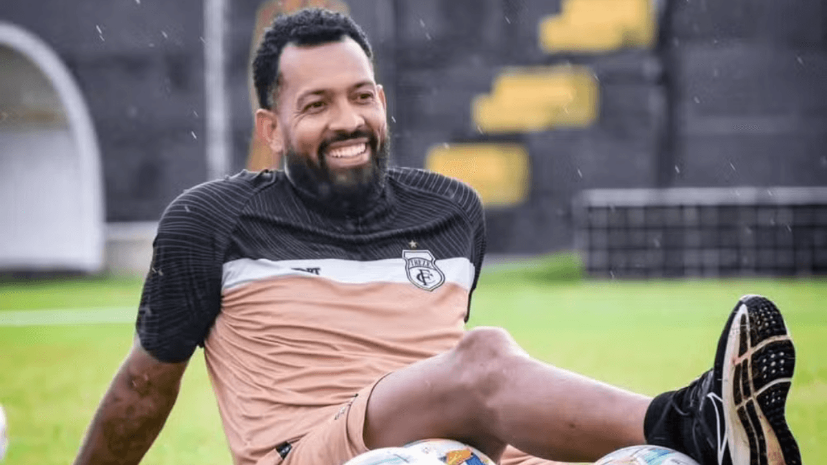 Treze descarta contratação de Everton Heleno após nova reprovação em exame cardíaco