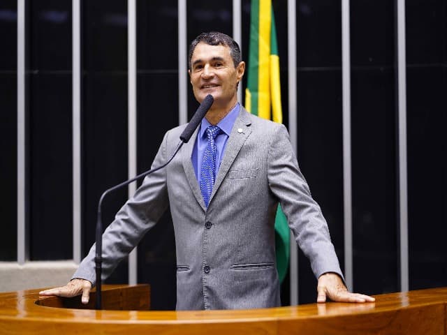 Titular da CPMI do INSS, Romero Rodrigues afirma que agirá de forma 'neutra e isenta': "despolitizar os debates"