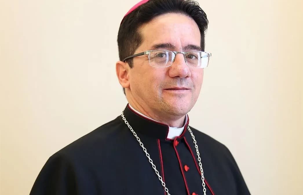 Papa pernambucano? Repórter pergunta a arcebispo quais as chances de ter um conterrâneo escolhido no conclave e vídeo viraliza