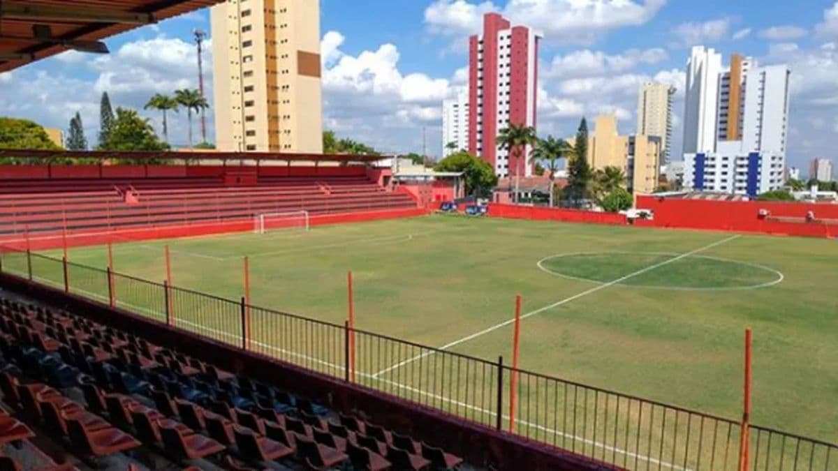 Campinense explica penhora parcial do Estádio Renatão por dívida de IPTU