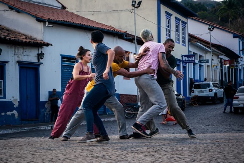 Grupo de Dança 'Camaleão', de Minas Gerais, apresenta espetáculo e promove oficina em João Pessoa