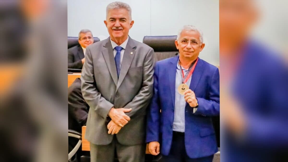 Diretor da Funjope recebe Medalha Epitácio Pessoa pelo relevante trabalho prestado à cultura