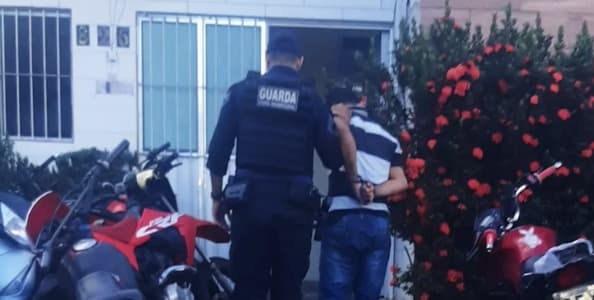 Suspeito de matar mulher esfaqueada é preso no Conde