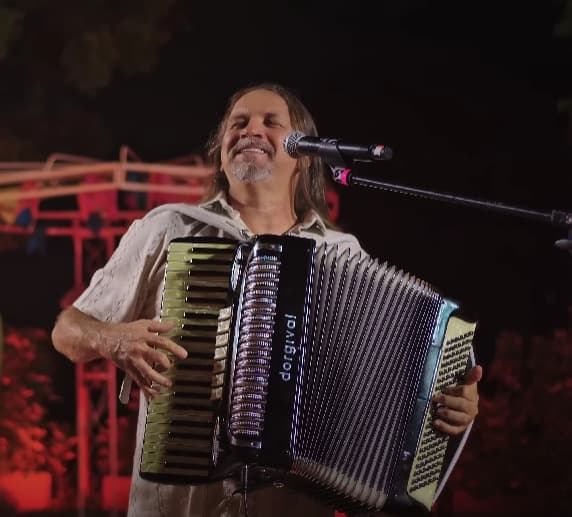 Show gratuito: Dorgival Dantas se apresenta hoje no Parque da Lagoa em João Pessoa