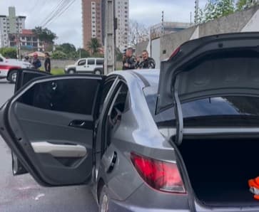 Grupo armado invade CAPS e tentativa de assalto resulta em homem morto e quatro pessoas feridas em Campina Grande