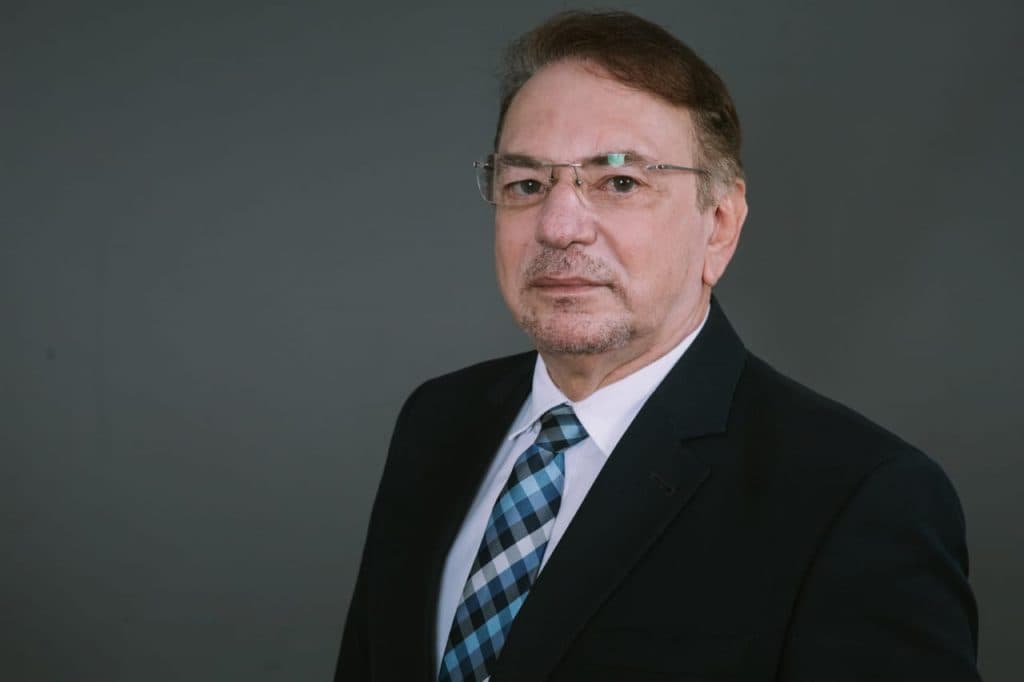 Apresentador na Paraíba, Aldo Schueler passa por cirurgia durante viagem