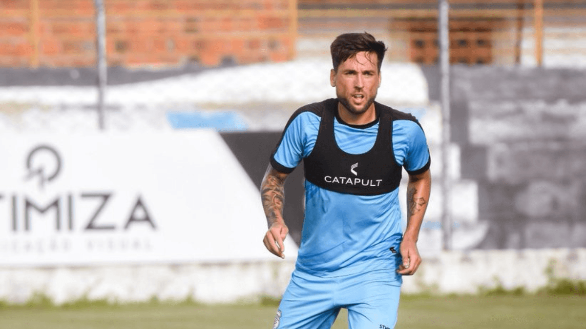 Treze anuncia rescisão contratual do volante Karl