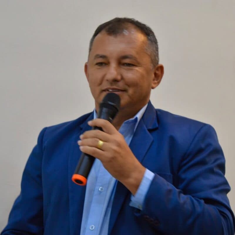 Prefeito de Catingueira, Suélio Felix, relata "barulho estranho" antes de pouso de emergência em voo de João Pessoa para Guarulhos