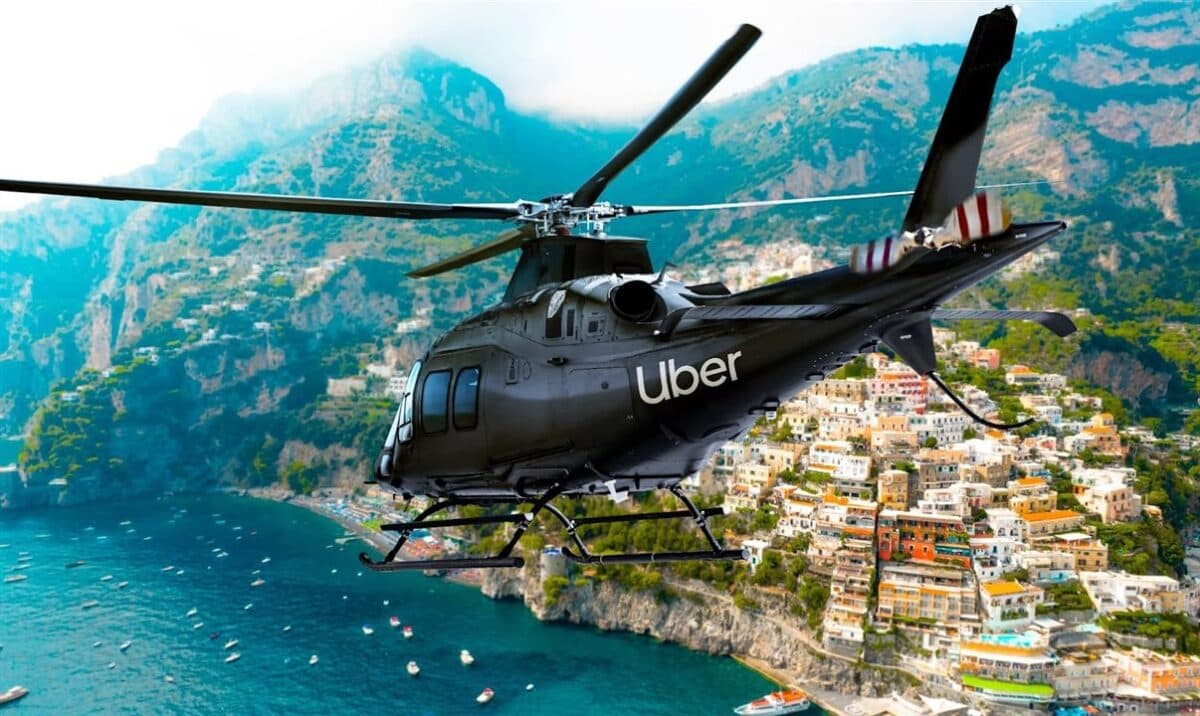 Uber lança serviço de helicóptero e barco na Costa Amalfitana para verão europeu