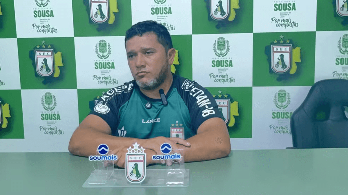 Técnico do Sousa comemora vitória na Série D e vê equipe 'de volta à briga' por classificação