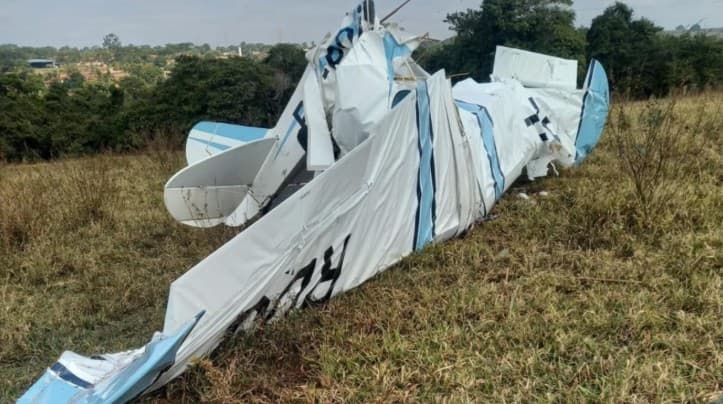 Avião cai e mata duas pessoas no interior de São Paulo