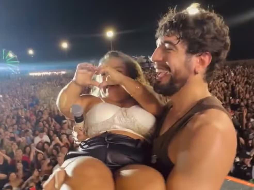 VÍDEO: Nattan paga R$ 1 mil para homem beijar mulher com nanismo em show em Pernambuco