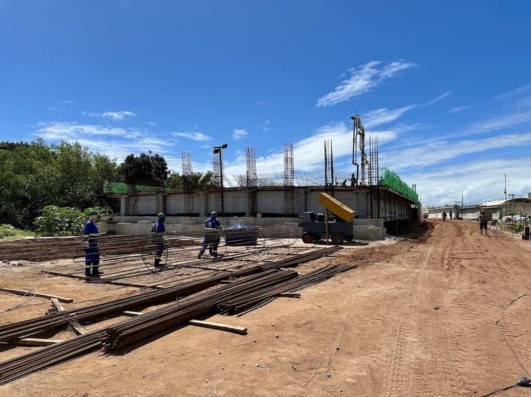 Ponte do Futuro: com mais de 30 metros de extensão, concretagem do primeiro vão é concluída; veja