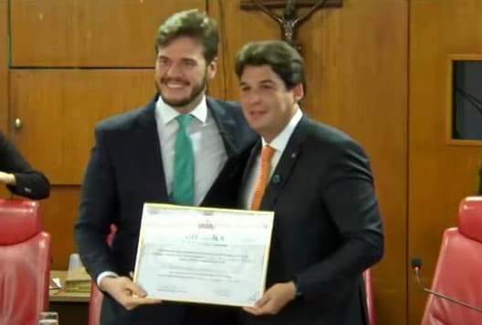 Emocionado, prefeito de Campina Grande, Bruno Cunha Lima, recebe título de cidadão pessoense: "sempre me senti muito acolhido aqui"