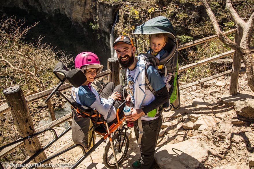 Jardim Botânico comemora 25 anos e recebe equipamentos para acessibilidade em trilha
