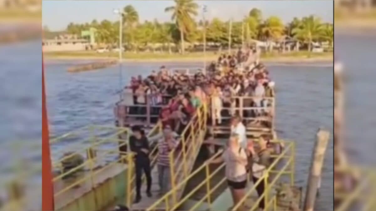 Caos: balsa entre Lucena e Cabedelo quebra e assusta populares; VEJA VÍDEO