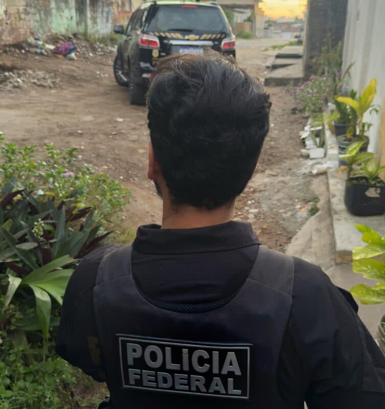 Operação da Polícia Federal prende quadrilha que utilizava Aeroporto Castro Pinto para tráfico de cocaína