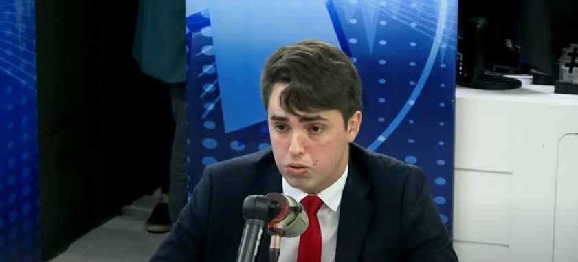 Advogado analisa chances de Bolsonaro ser condenado a mais de 40 anos de prisão em regime fechado